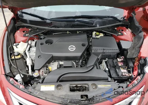 2015 Nissan Altima 2.5 z USA, uszkodzony, nr VIN 1N4AL3AP5FN333112